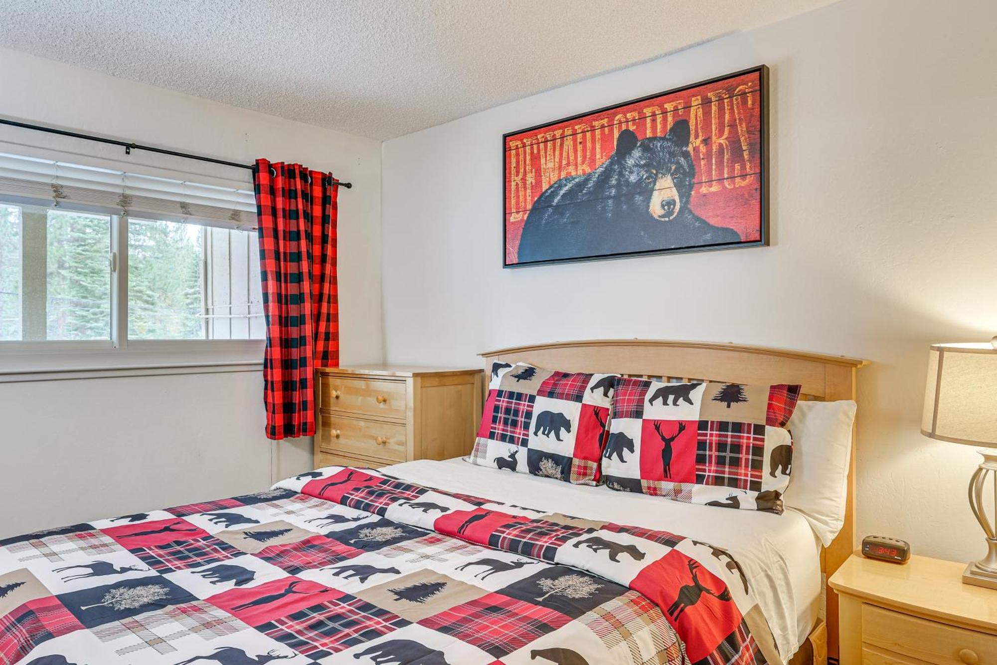 Incline Village Condo With Deck 1 Mi To Lake Tahoe Екстериор снимка